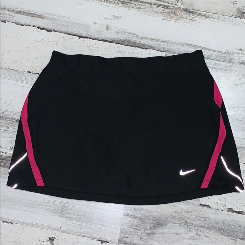 Nike Fit Skort size Small